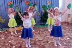 танец девочек